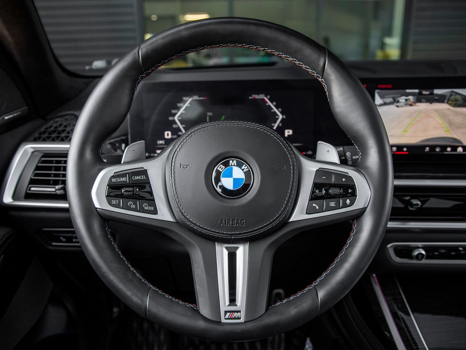Used 2024 BMW X7 M60i AWD/4WD image 26