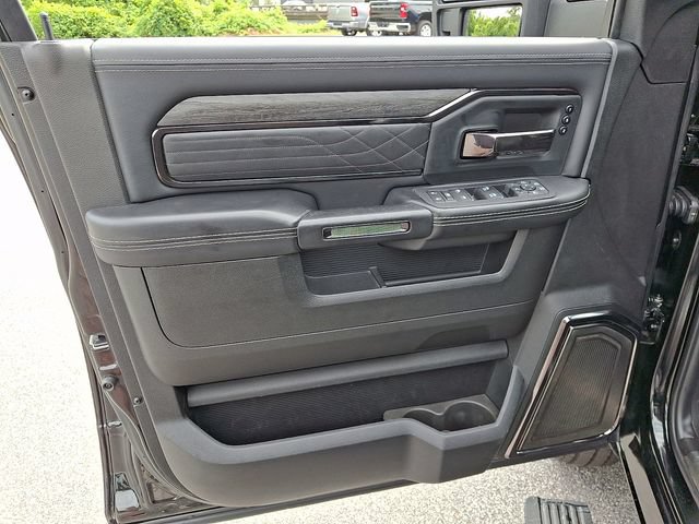 Used 2025 RAM 3500 Limited AWD/4WD image 14