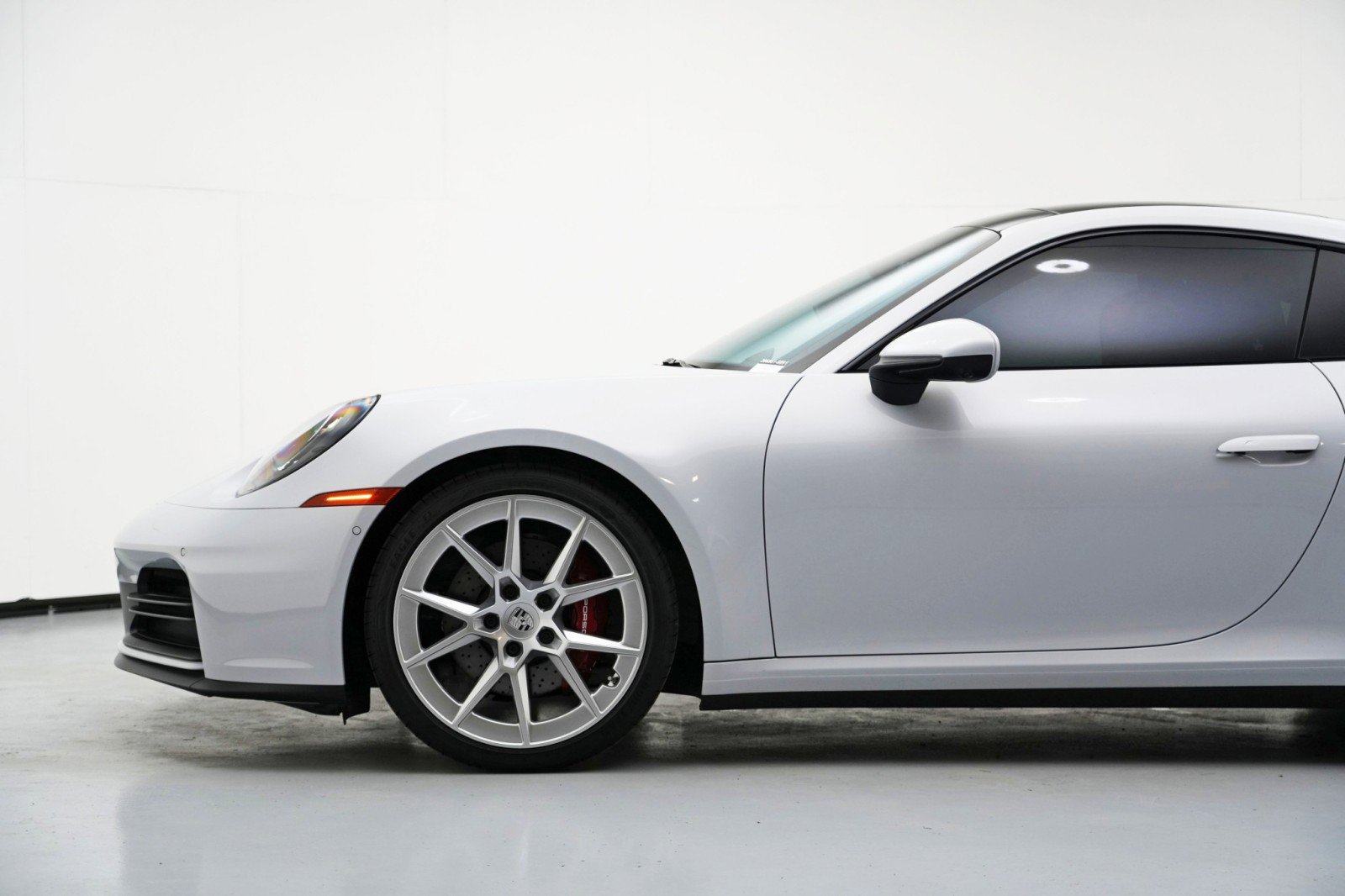 Used 2025 Porsche 911 Carrera RWD image 50