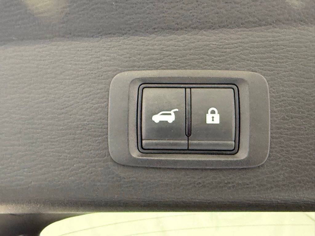 Used 2024 Mitsubishi Outlander SEL Black Edition image 5