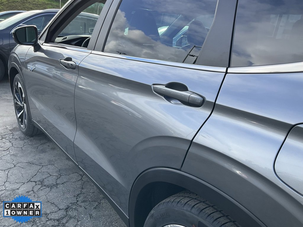 Used 2023 Mitsubishi Outlander SE image 95