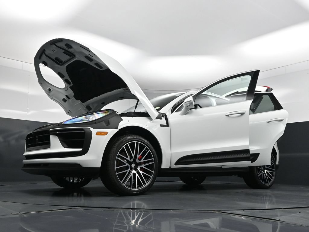 New 2026 Porsche Macan S AWD/4WD image 35