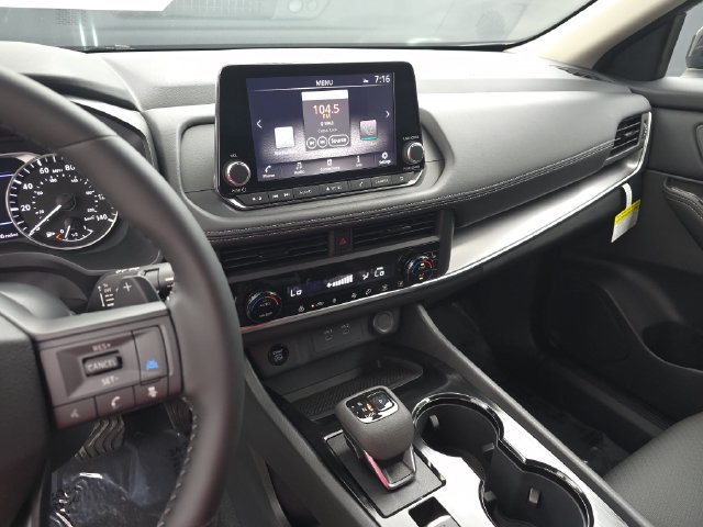 New 2027 Nissan Rogue Dark Armor FWD image 28