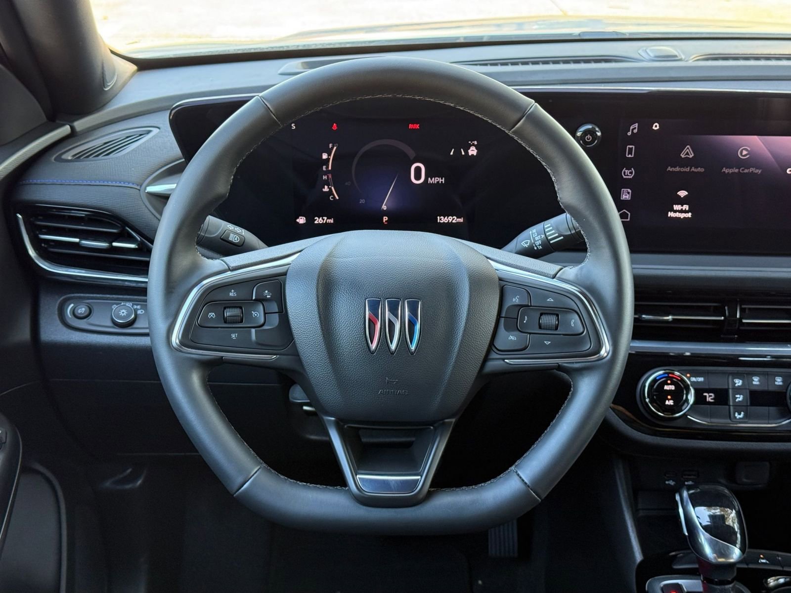 Used 2025 Buick Envista Sport Touring image 28