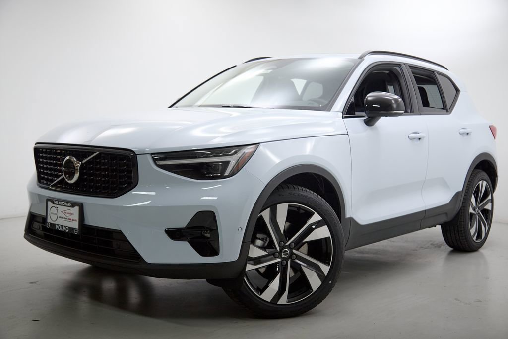 New 2026 Volvo XC40 B5 Ultra w/ Climate Package image 2
