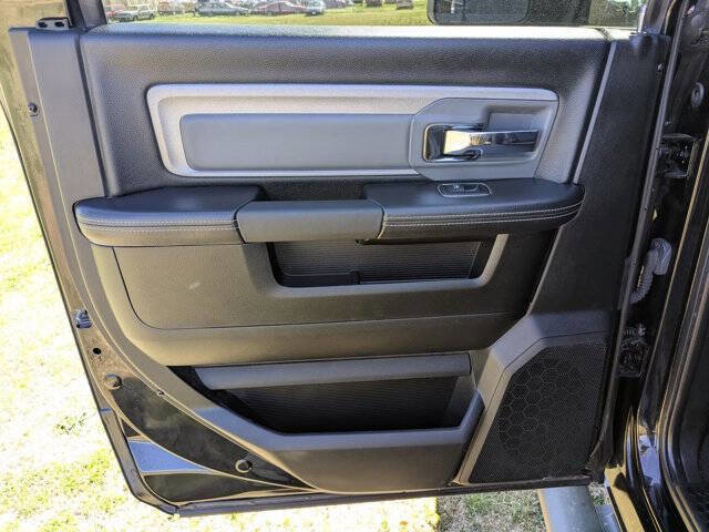 Used 2018 RAM 2500 Power Wagon w/ Leather & Luxury Group image 25