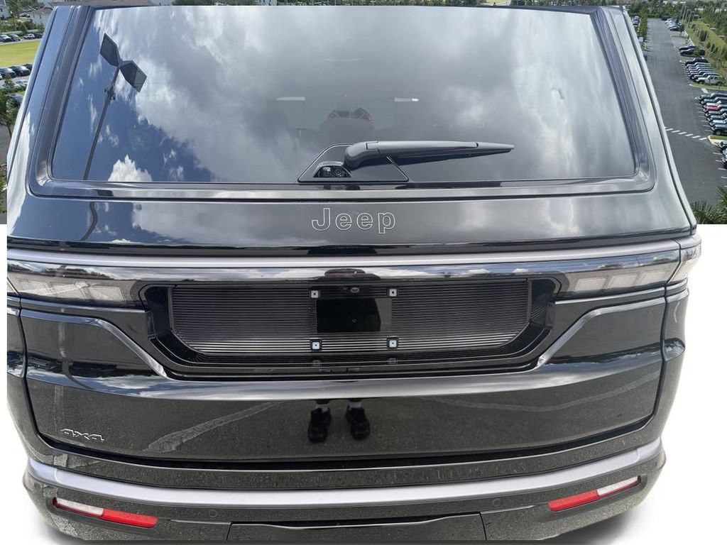 New 2026 Jeep Grand Wagoneer Summit AWD/4WD image 34
