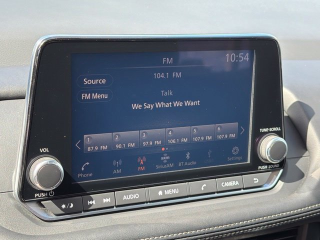 Used 2024 Nissan Rogue S AWD/4WD image 24