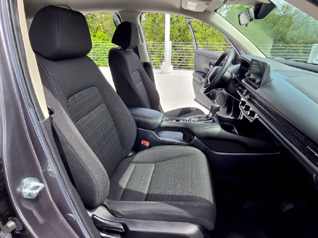 Used 2024 Honda HR-V LX image 23