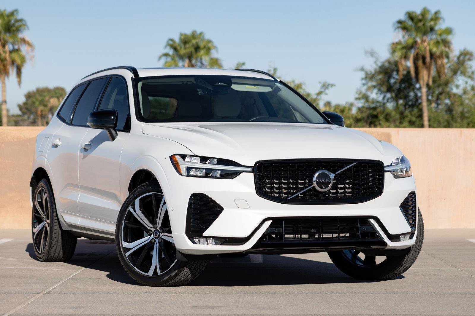 Used 2023 Volvo XC60 B5 Ultimate w/ Protection Package AWD/4WD image 16
