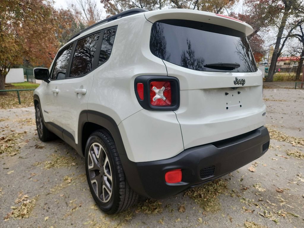 Used 2017 Jeep Renegade Latitude image 6