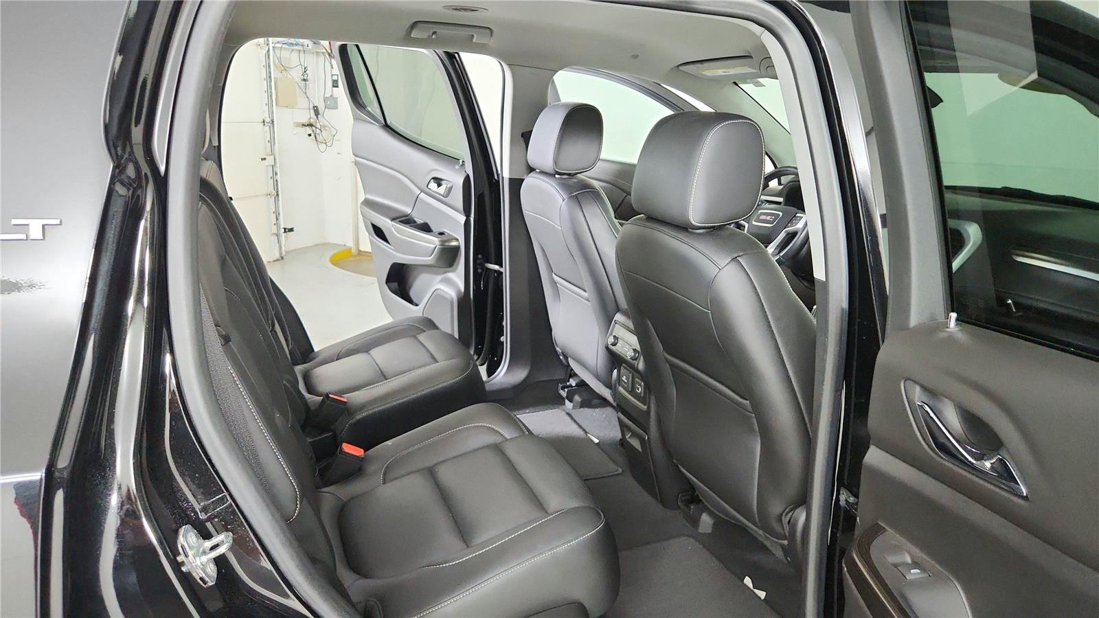 Used 2019 GMC Acadia SLT AWD/4WD image 21