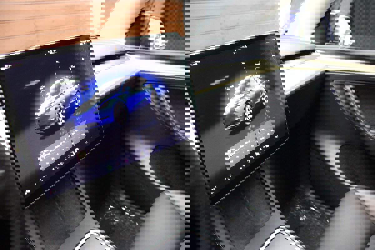 Used 2023 Tesla Model Y Long Range image 22