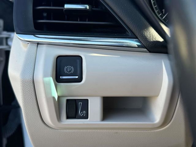 Used 2022 Cadillac CT4 Luxury w/ Cold Weather Package image 27