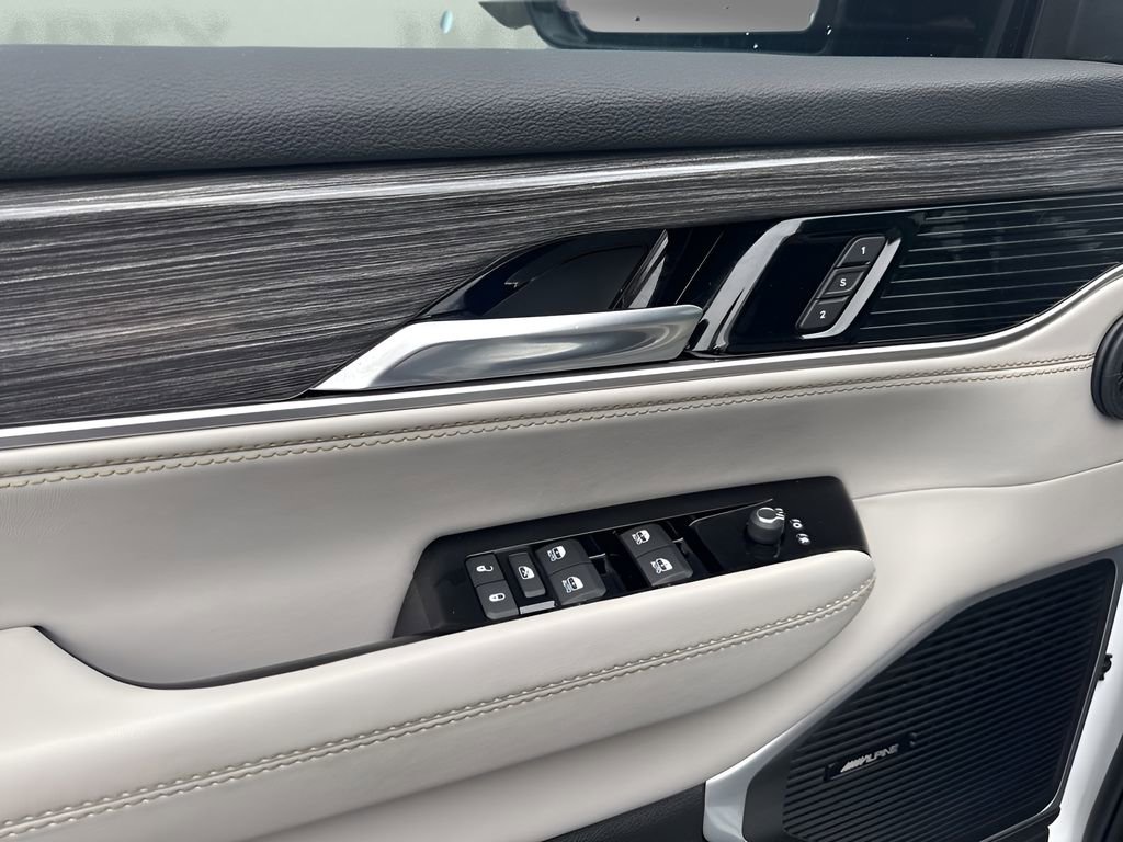 Used 2022 Jeep Wagoneer Series III image 29