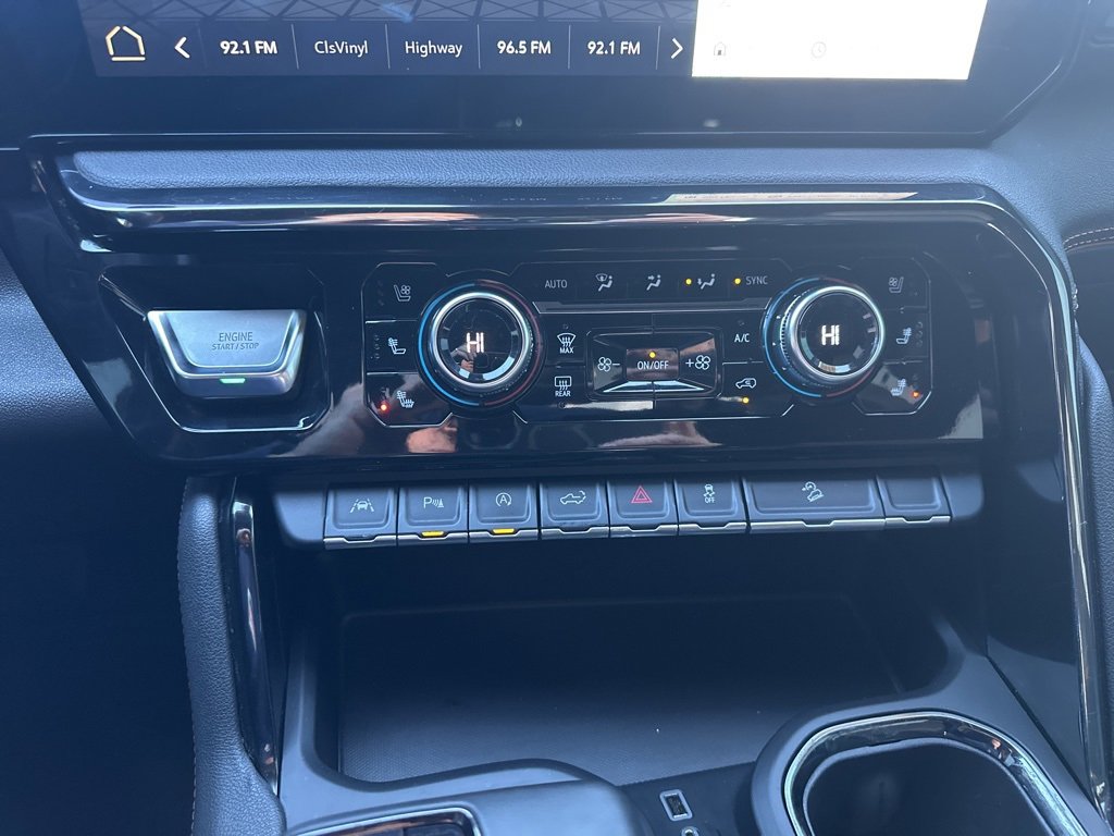 Used 2023 GMC Sierra 1500 AT4 w/ Technology Package video 4