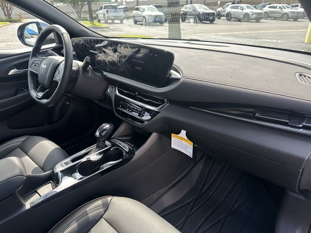 Used 2025 Buick Envista Avenir image 23