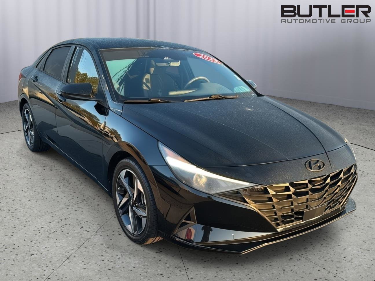 Used 2023 Hyundai Elantra SEL w/ Convenience Package image 6