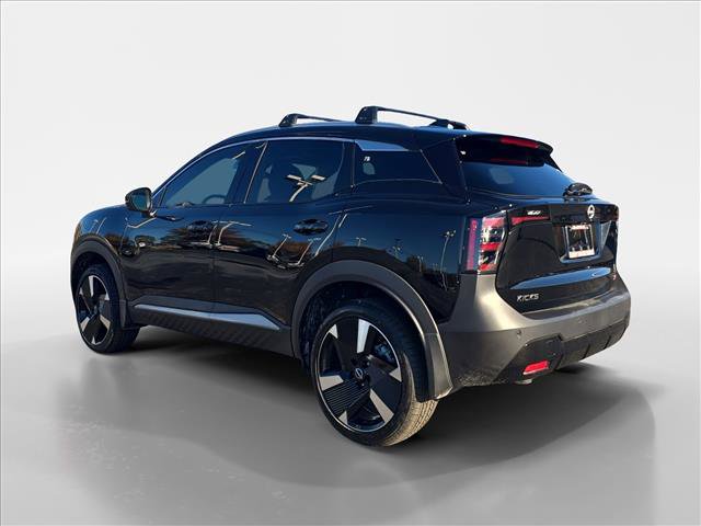 New 2026 Nissan Kicks SR w/ SR Premium Package image 3