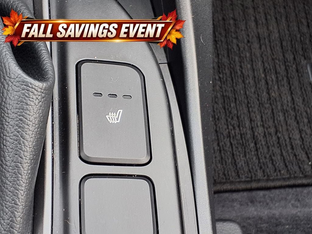 Used 2018 Hyundai Santa Fe Sport w/ 2.4L Value Package 02 FWD image 16