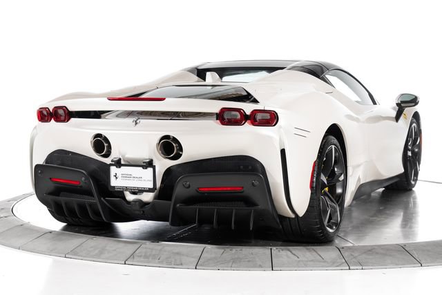 Used 2023 Ferrari SF90 Spider AWD/4WD image 12