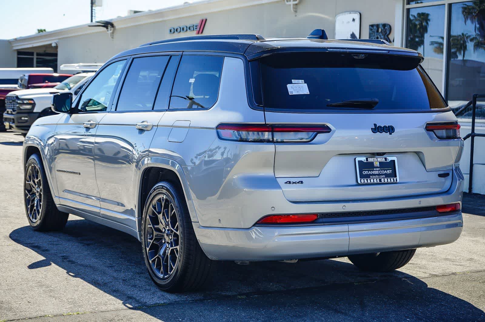 New 2026 Jeep Grand Cherokee L Summit image 6