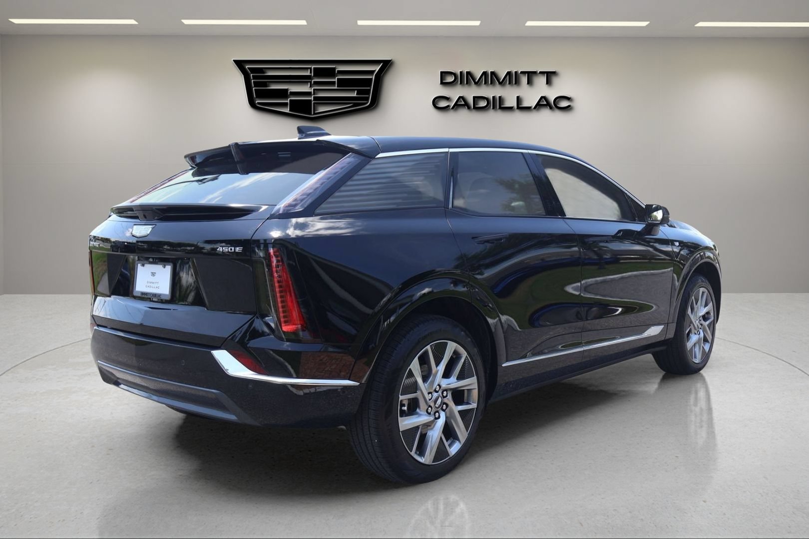 New 2026 Cadillac Optiq Luxury 2 RWD image 5