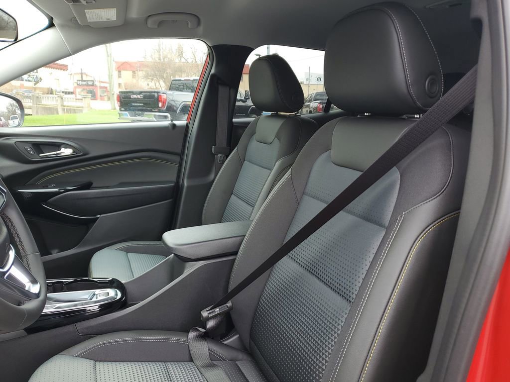 New 2026 Chevrolet Trax LT image 13