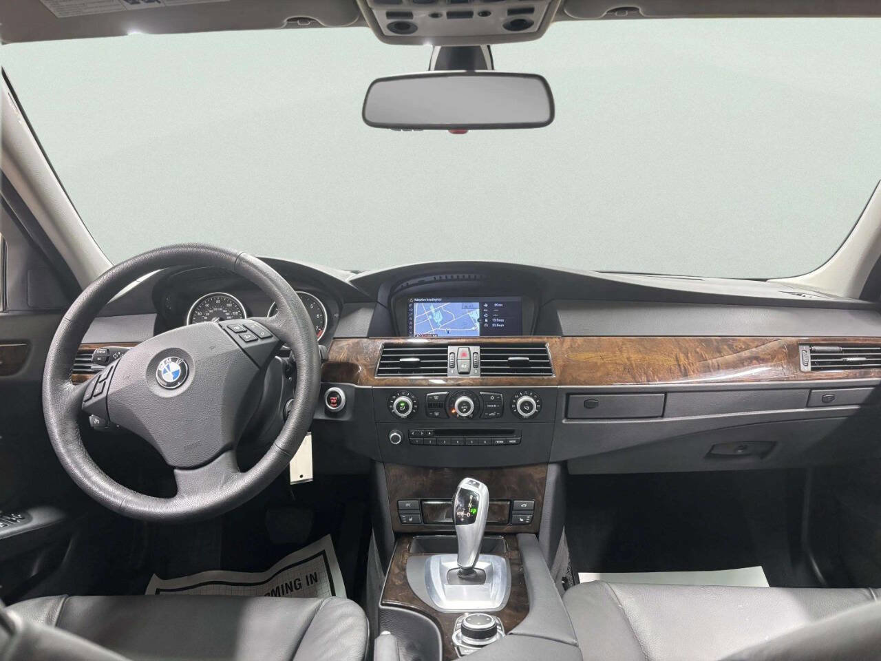 Used 2010 BMW 528i xDrive Sedan image 23