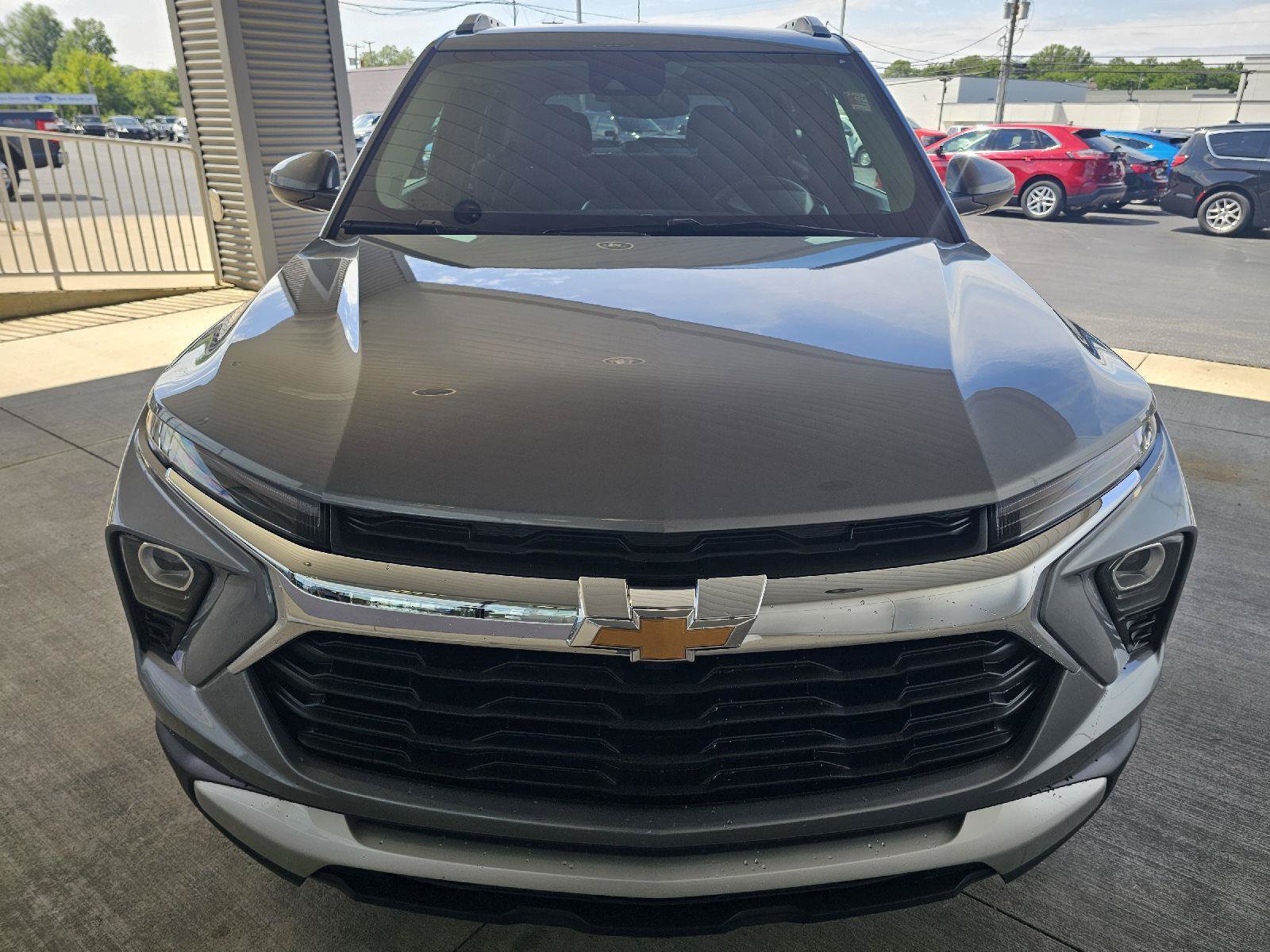 Used 2025 Chevrolet TrailBlazer LT FWD image 8