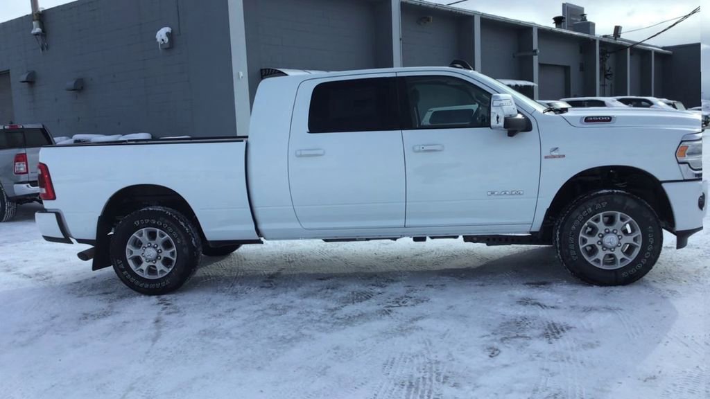 Used 2024 RAM 3500 Laramie w/ Towing Technology Group AWD/4WD image 9