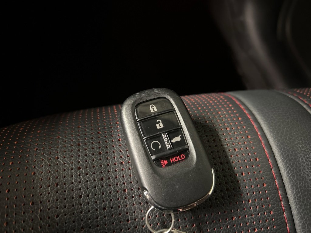 Used 2025 Honda Pilot Black Edition image 43