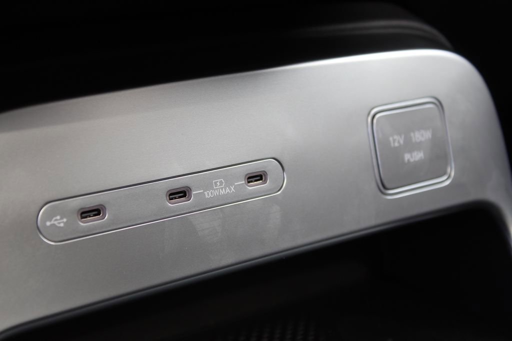 New 2026 Hyundai Ioniq 9 Limited image 17