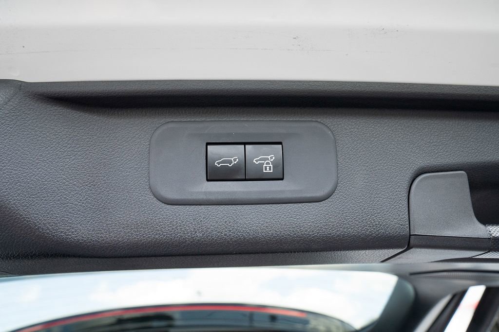 Used 2024 Toyota Grand Highlander Limited image 6