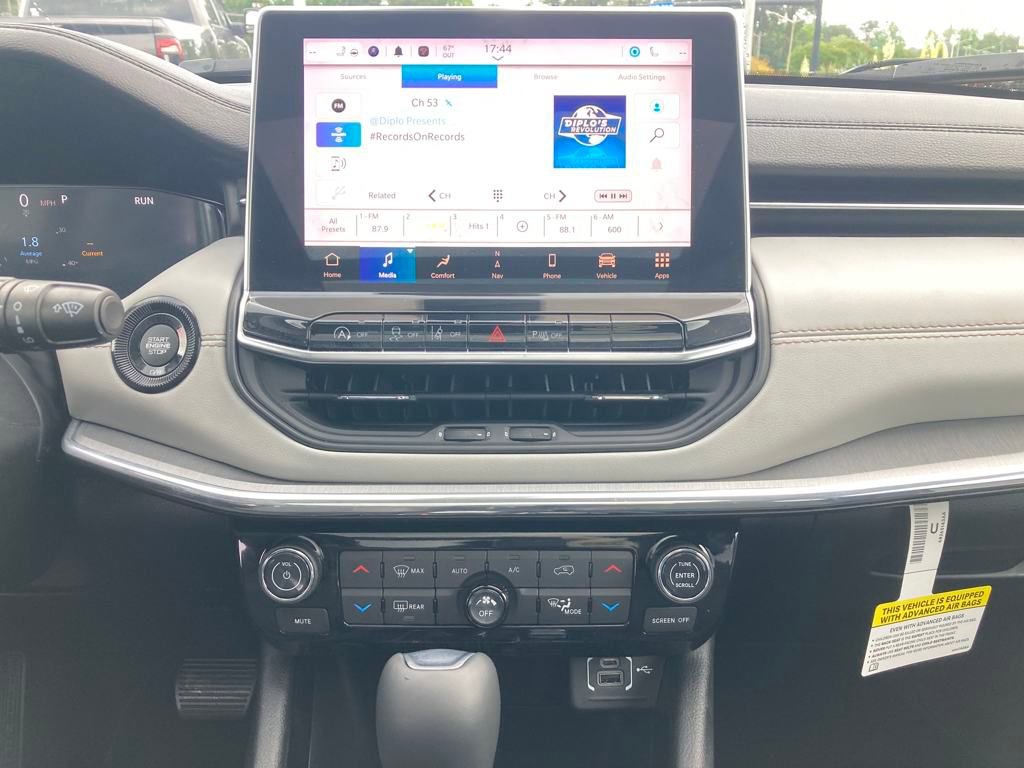 New 2024 Jeep Compass Limited w/ Elite Group image 19