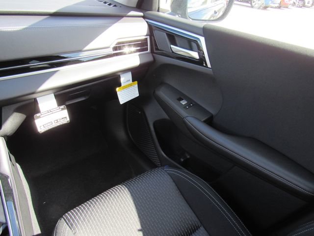 New 2026 Mitsubishi Outlander ES image 17