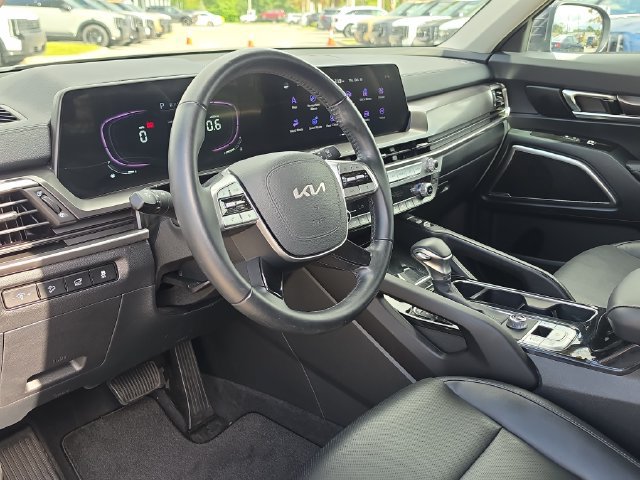 Certified 2025 Kia Telluride S FWD image 14