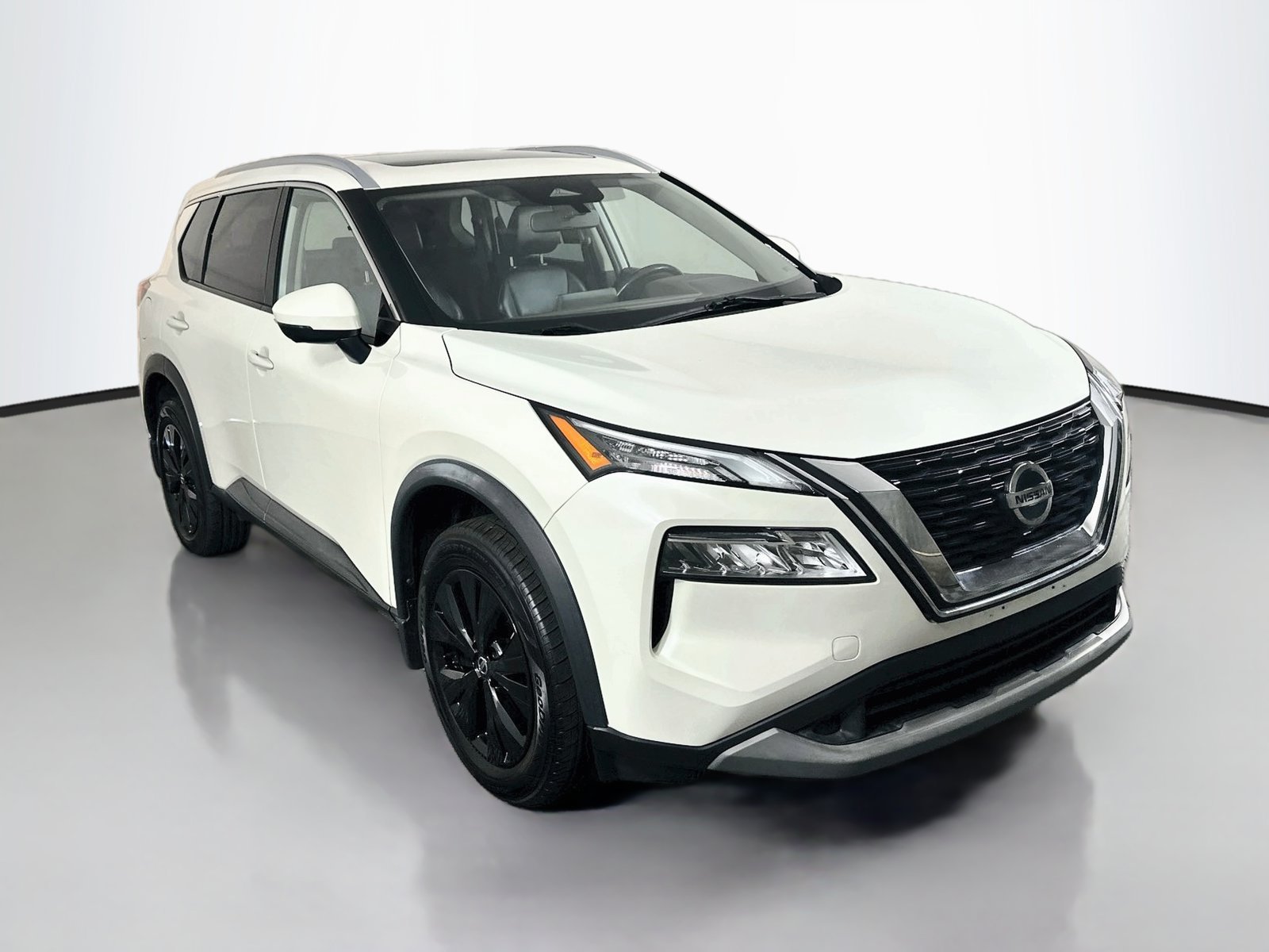 Used 2021 Nissan Rogue SV w/ Premium Package