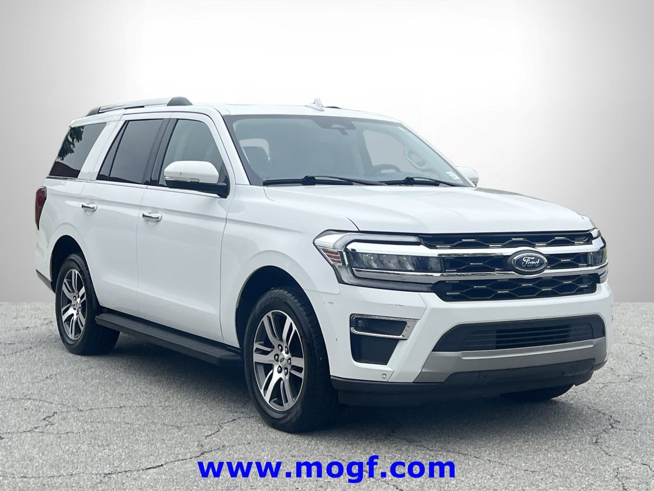 Used 2024 Ford Expedition Limited RWD image 4