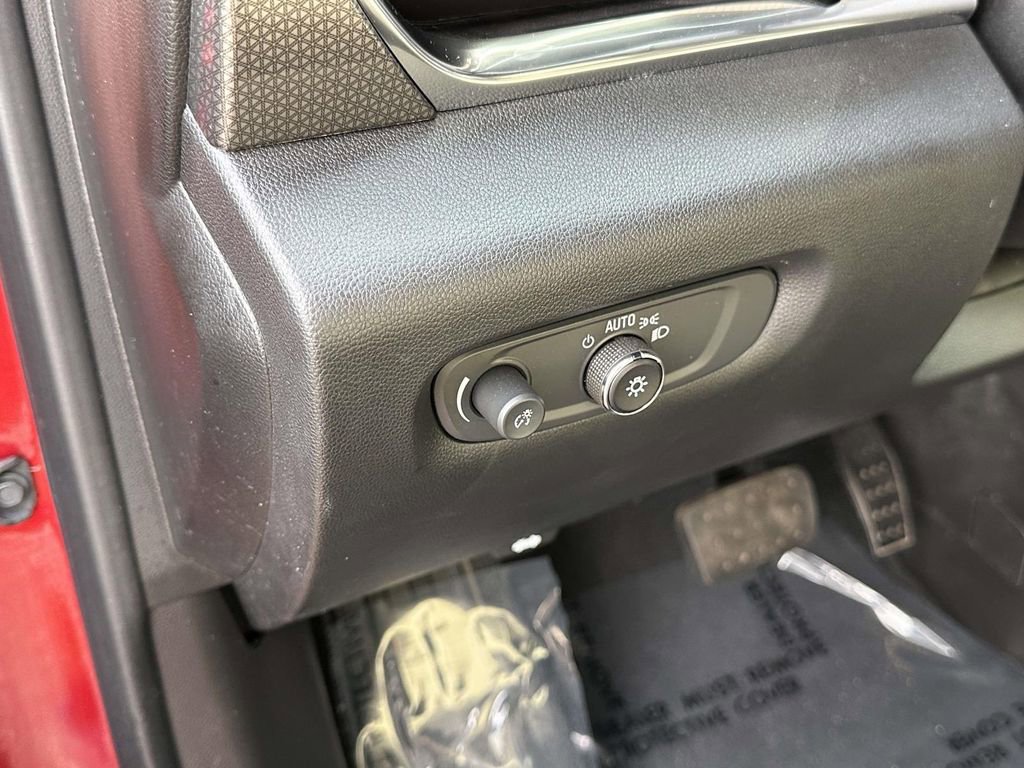 Certified 2023 Chevrolet Traverse Premier w/ LPO, Floor Liner Package image 22