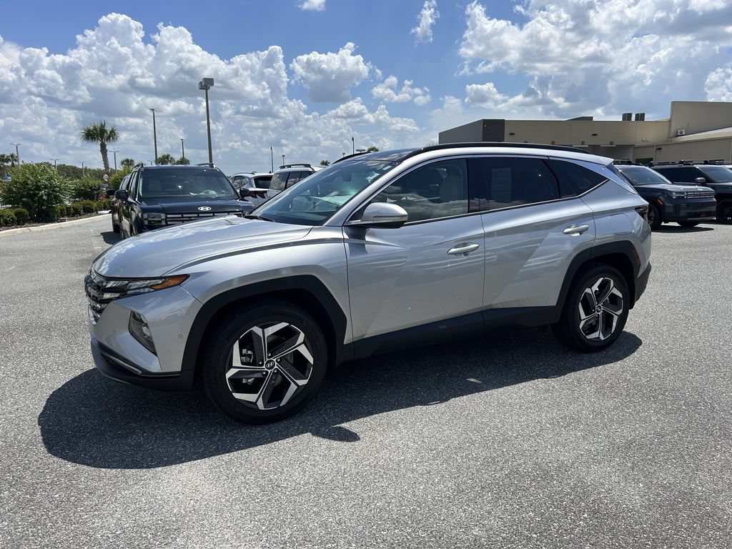 Certified 2023 Hyundai Tucson Limited AWD/4WD image 10