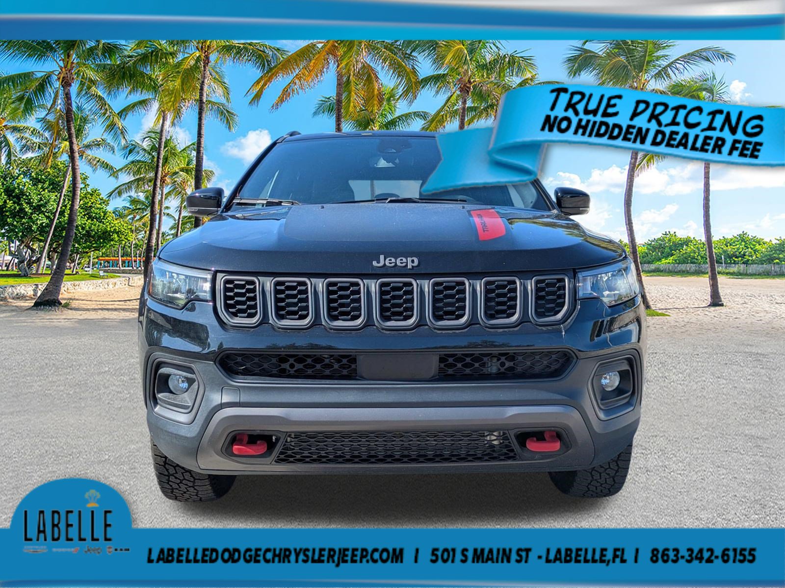 Used 2024 Jeep Compass Trailhawk AWD/4WD image 3