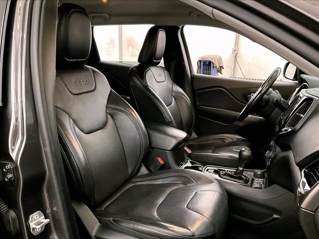 Used 2019 Jeep Cherokee Limited w/ Technology Group AWD/4WD image 8