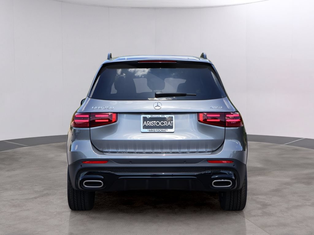 New 2026 Mercedes-Benz GLB 250 4MATIC image 6