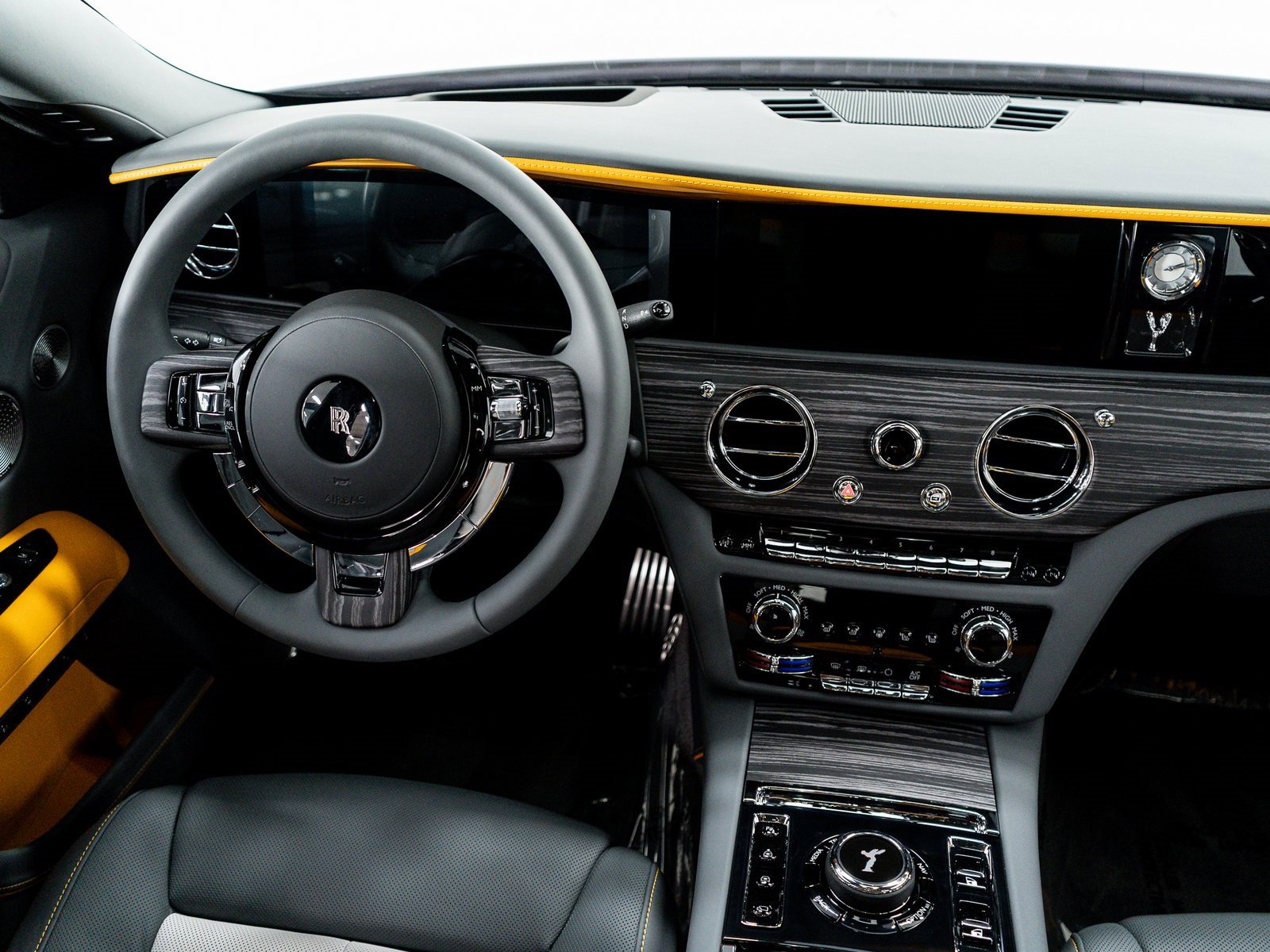 New 2025 Rolls-Royce Ghost image 35