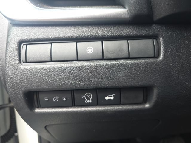 Certified 2023 Nissan Rogue SV w/ SV Premium B Package AWD/4WD image 23