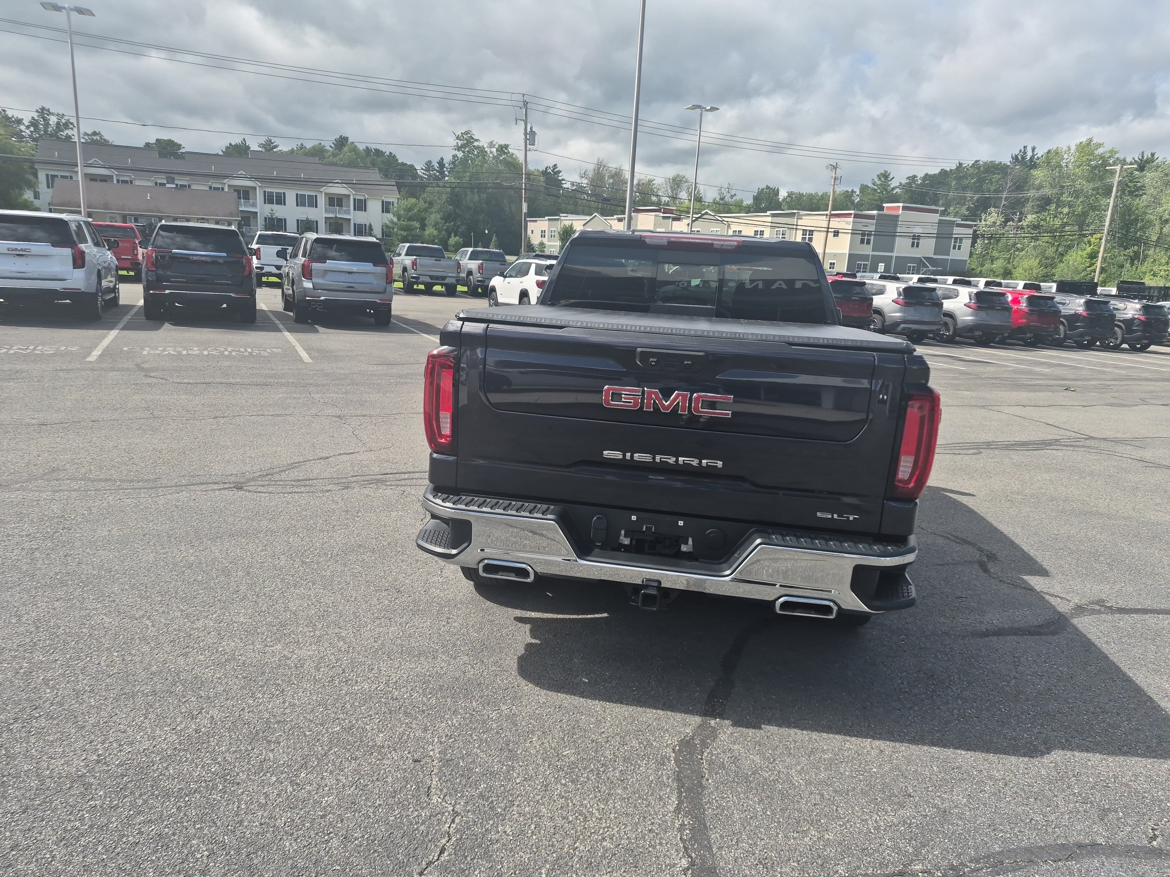 Certified 2022 GMC Sierra 1500 SLT w/ SLT Convenience Package AWD/4WD image 4
