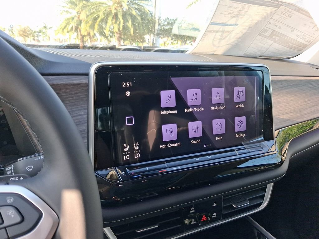 New 2026 Volkswagen Atlas SEL Premium R-Line image 9