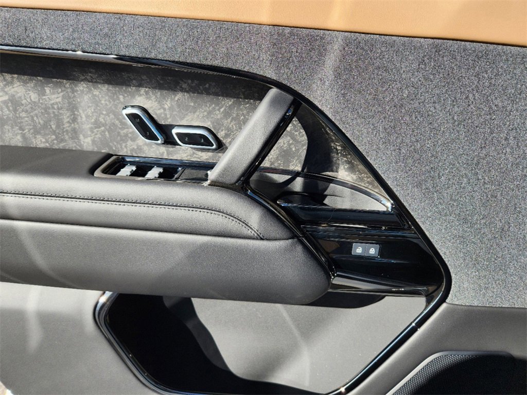 New 2025 Land Rover Range Rover Sport Autobiography image 16