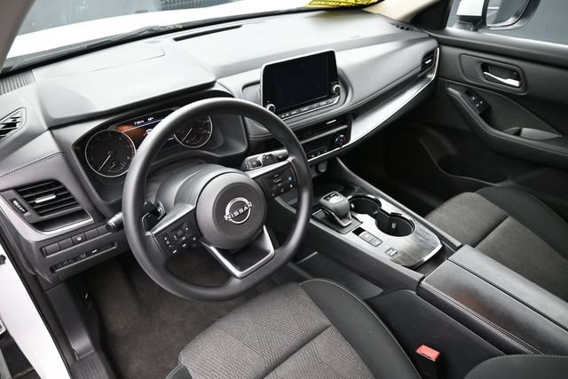 Used 2024 Nissan Rogue SV FWD image 27